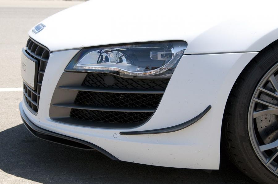 Детали экстерьера Audi R8 GT 2012 года  (фото 38 из 52)